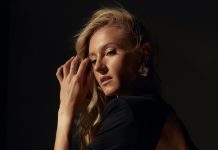 Анна Рижикова поділилася спокусливими фото з нагоди свого Дня Народження