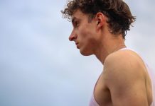 Антон Копитько виборює третє місце на змаганнях зі стрибків у довжину в США